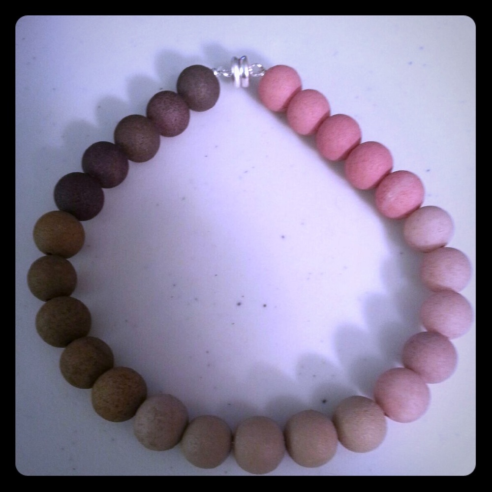 Ombré glass bead bracelet
